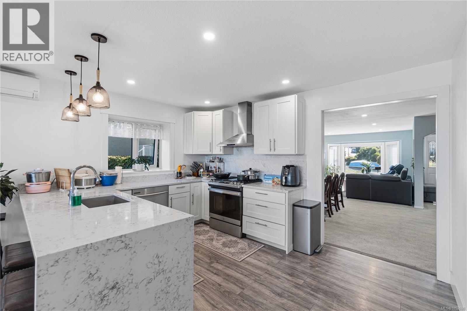 5072 Vista View Cres