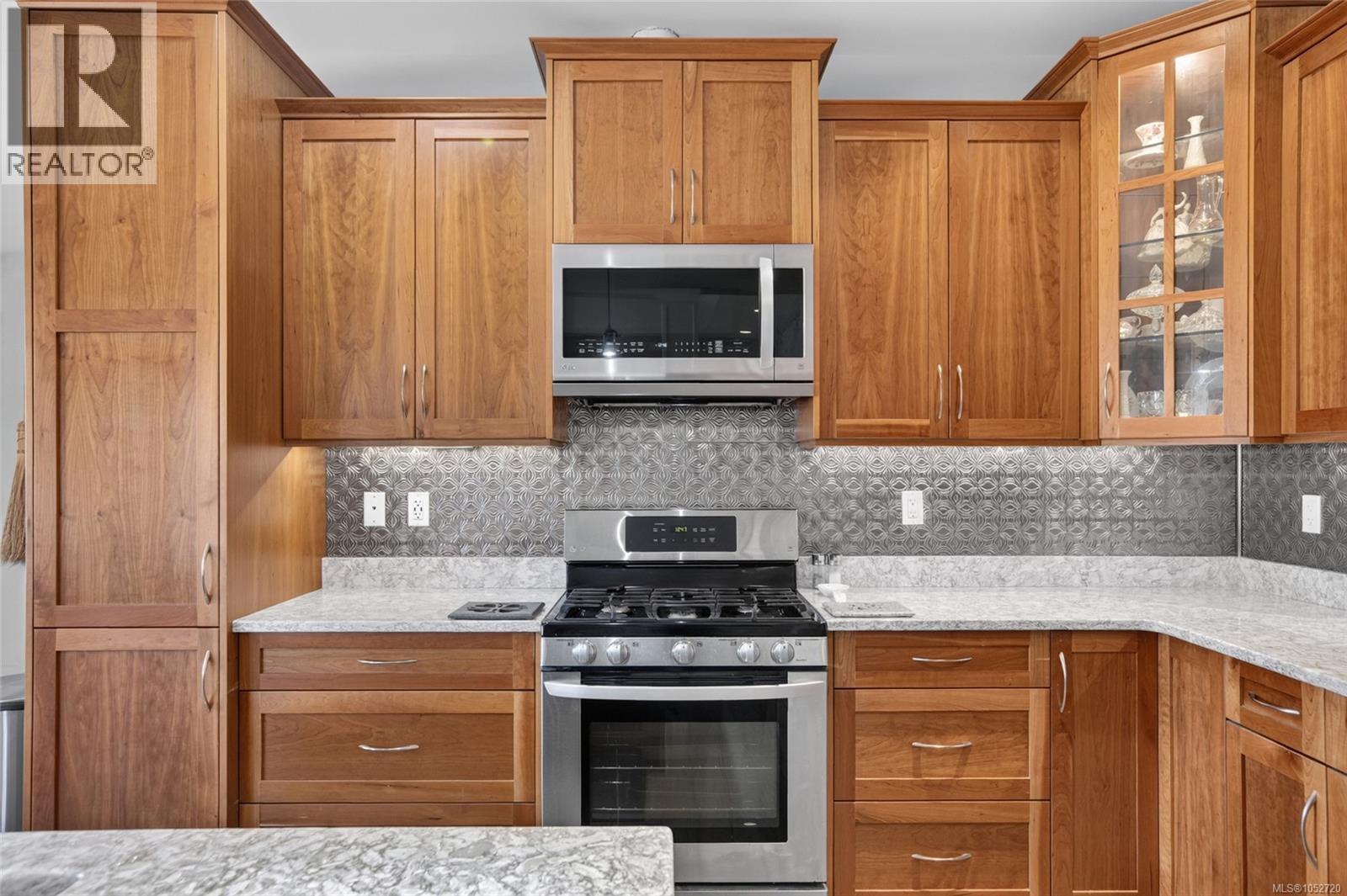 3630 Eagleview Dr