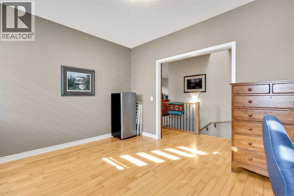 237 Chapala Drive SE, Calgary, Alberta  T2X 3T5 - Photo 11 - A2352413