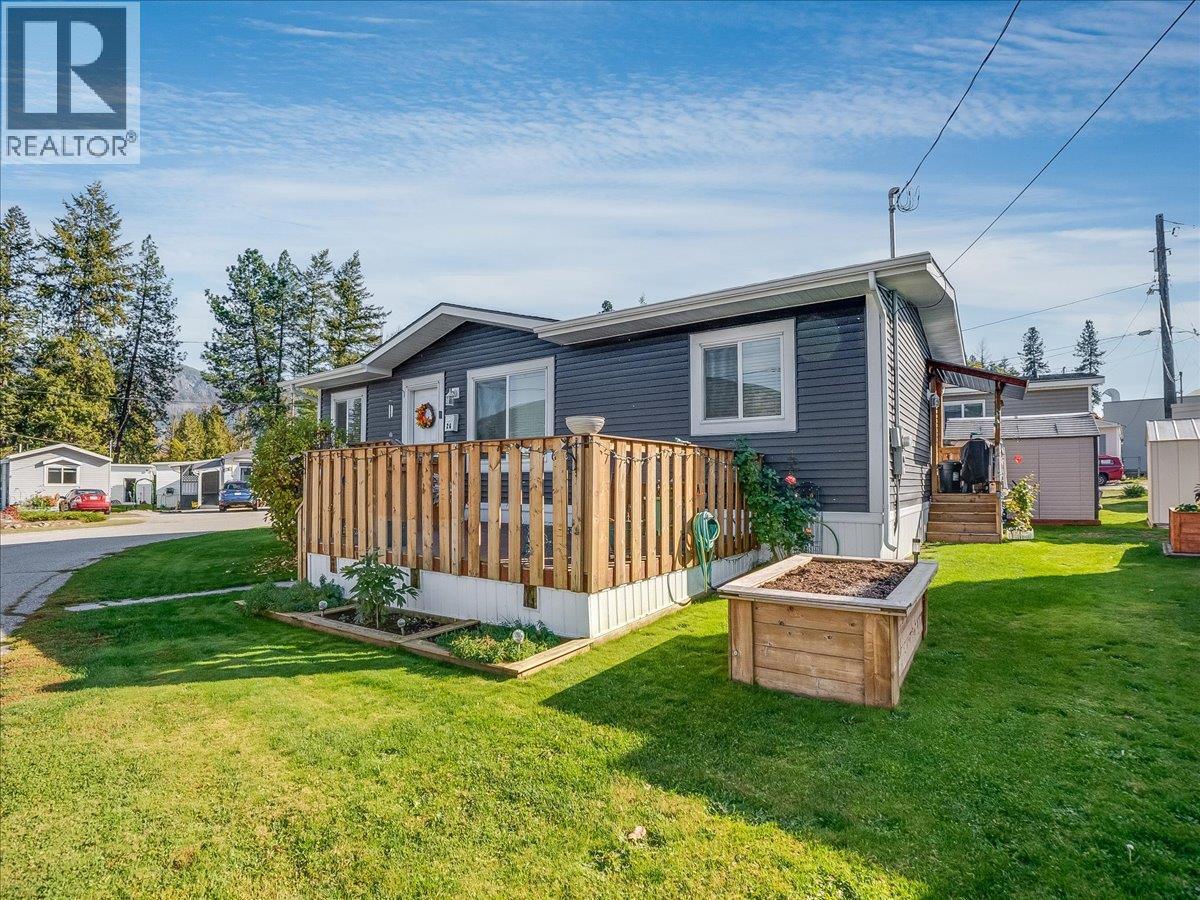 1601 COLUMBIA Avenue Unit# 26, Castlegar, British Columbia