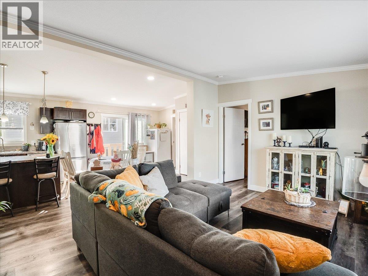 1601 Columbia Avenue Unit# 26, Castlegar, British Columbia  V1N 1J1 - Photo 14 - 10403984