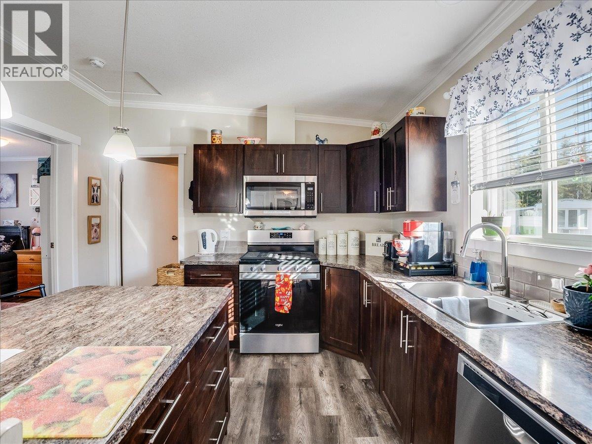 1601 Columbia Avenue Unit# 26, Castlegar, British Columbia  V1N 1J1 - Photo 21 - 10403984