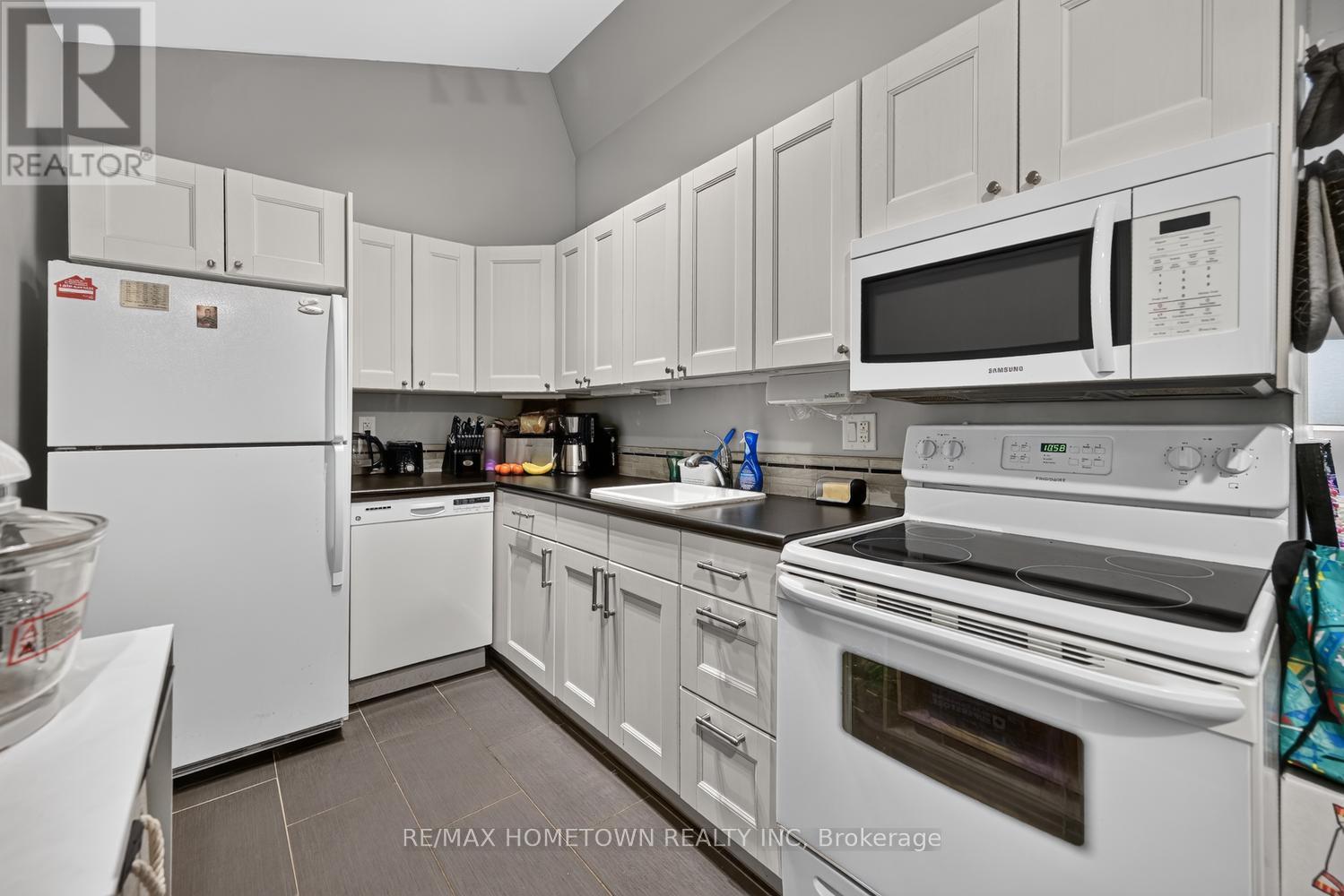 8-10-12 George Street, Brockville, Ontario  K6V 3V4 - Photo 16 - X14099842