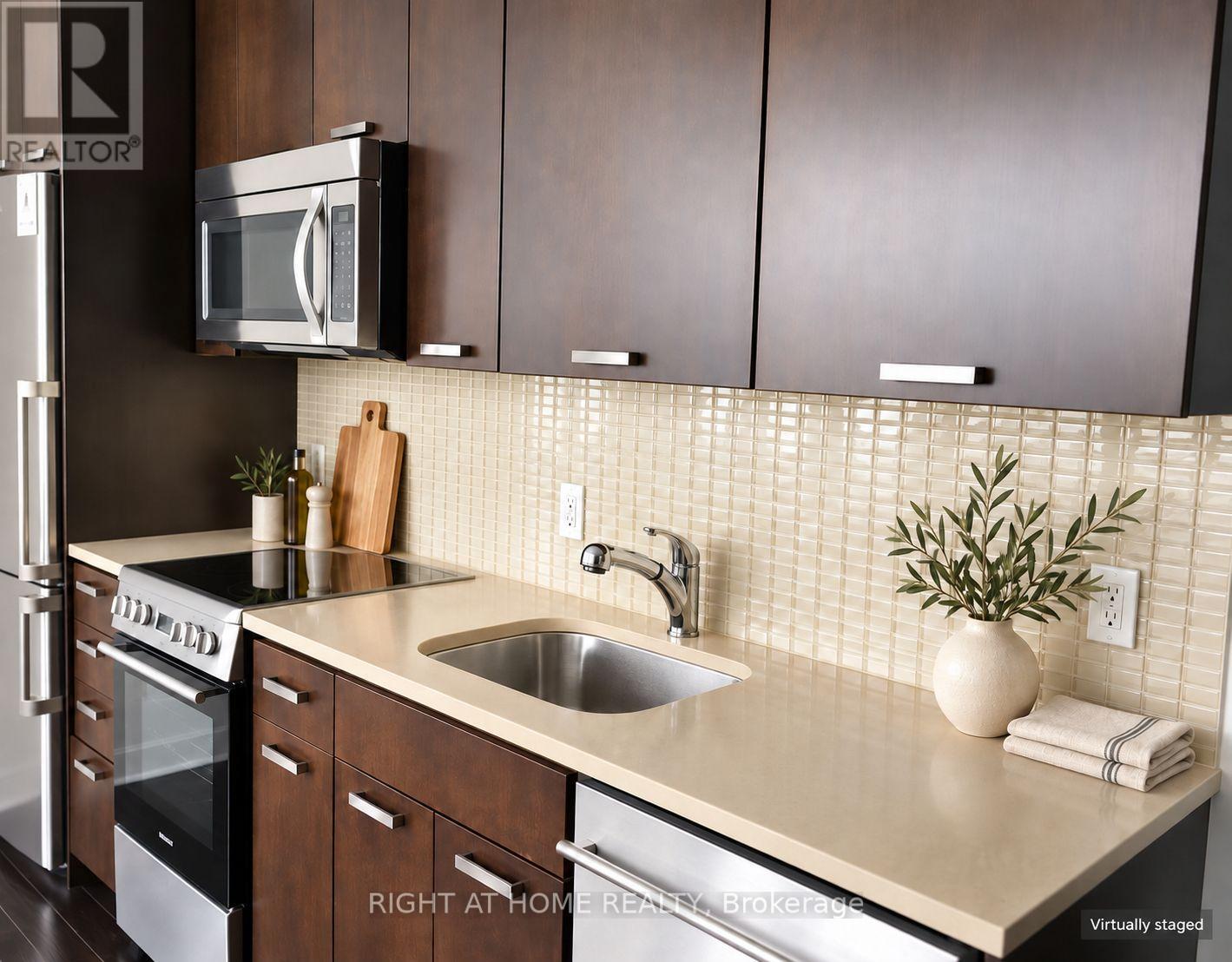3809 - 295 Adelaide Street W, Toronto, Ontario  M5V 0L4 - Photo 3 - C14099944