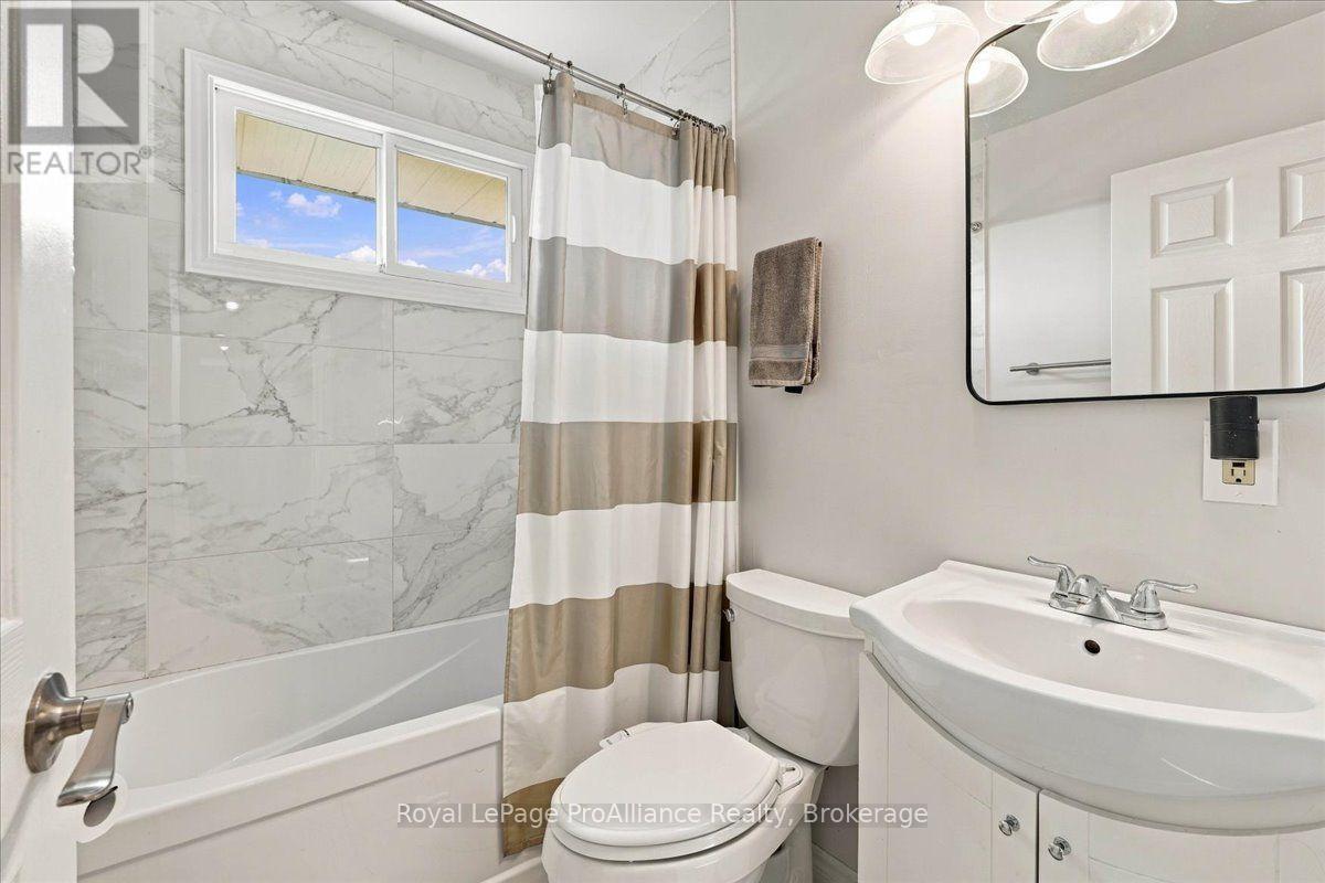 25 Ashley Street, Belleville, Ontario  K0K 2B0 - Photo 22 - X14099962