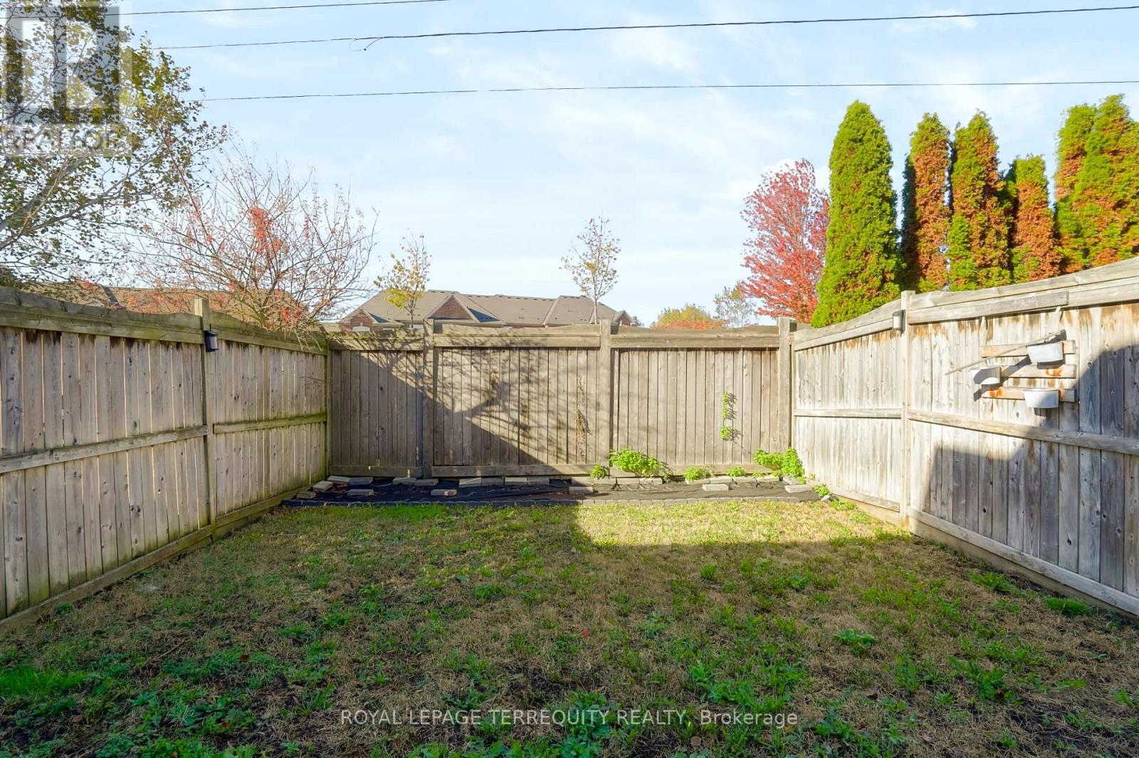 19 - 253 Sprucewood Crescent W, Clarington, Ontario  L1C 0G6 - Photo 21 - E14099984