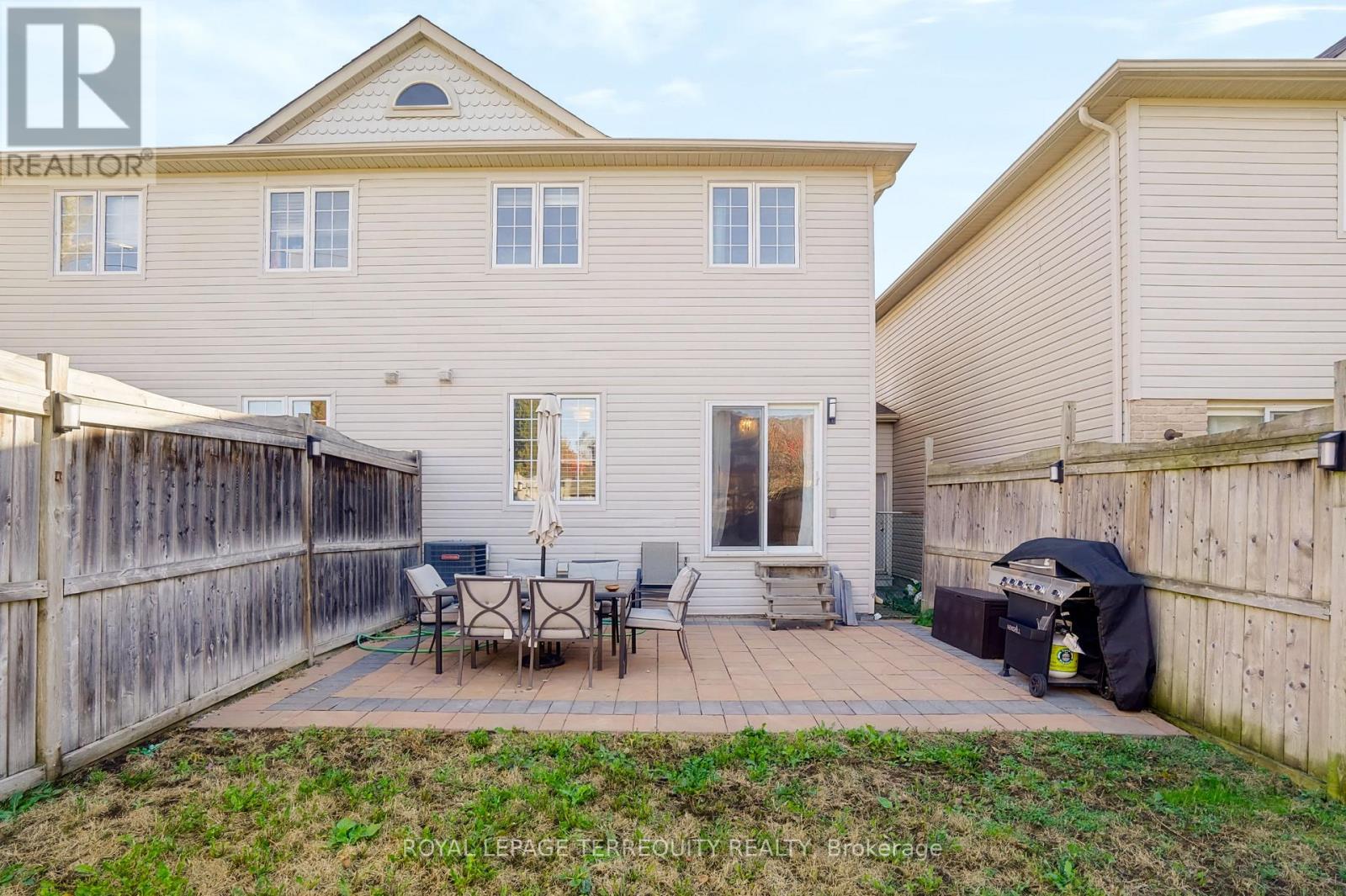19 - 253 Sprucewood Crescent W, Clarington, Ontario  L1C 0G6 - Photo 22 - E14099984
