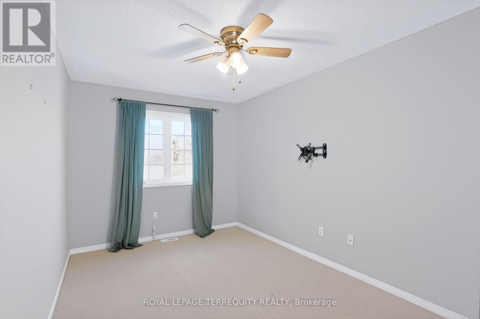 19 - 253 Sprucewood Crescent W, Clarington, Ontario  L1C 0G6 - Photo 33 - E14099984