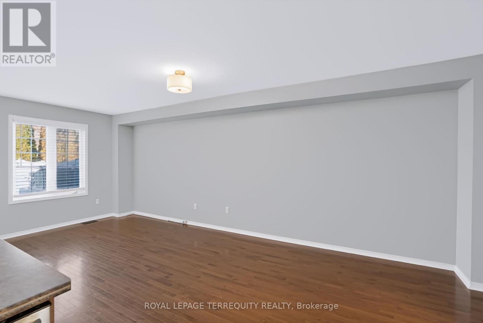 19 - 253 Sprucewood Crescent W, Clarington, Ontario  L1C 0G6 - Photo 6 - E14099984