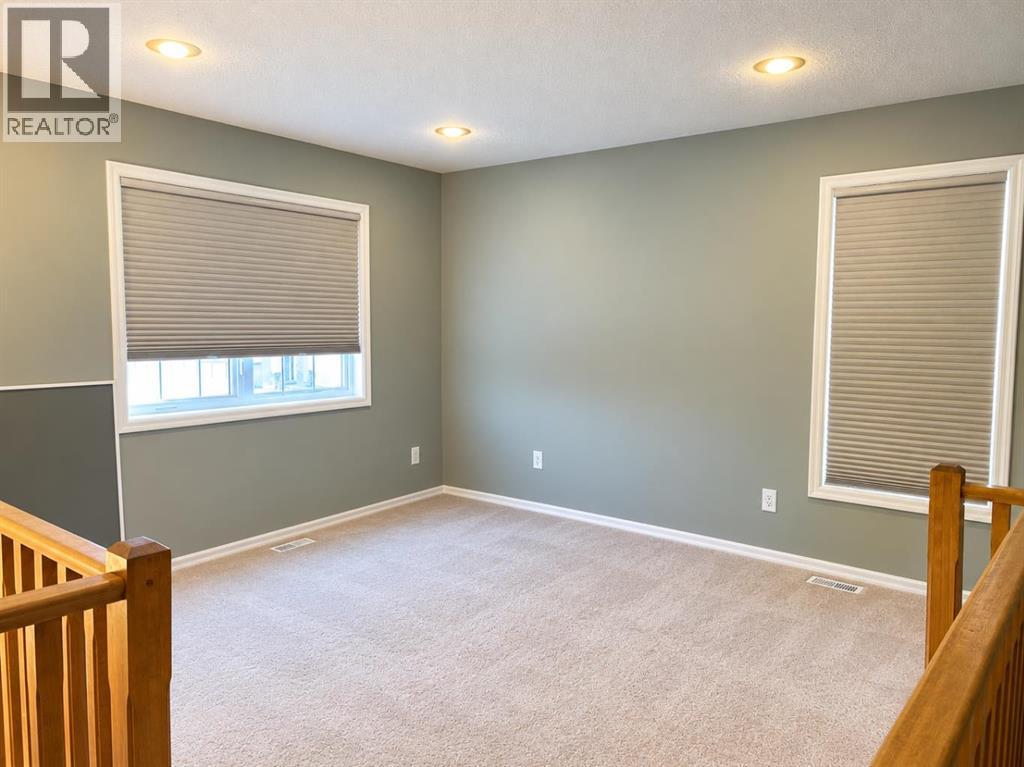 198 Grizzly Terrace N