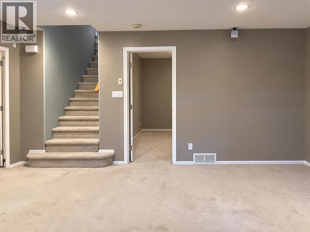 198 Grizzly Terrace N