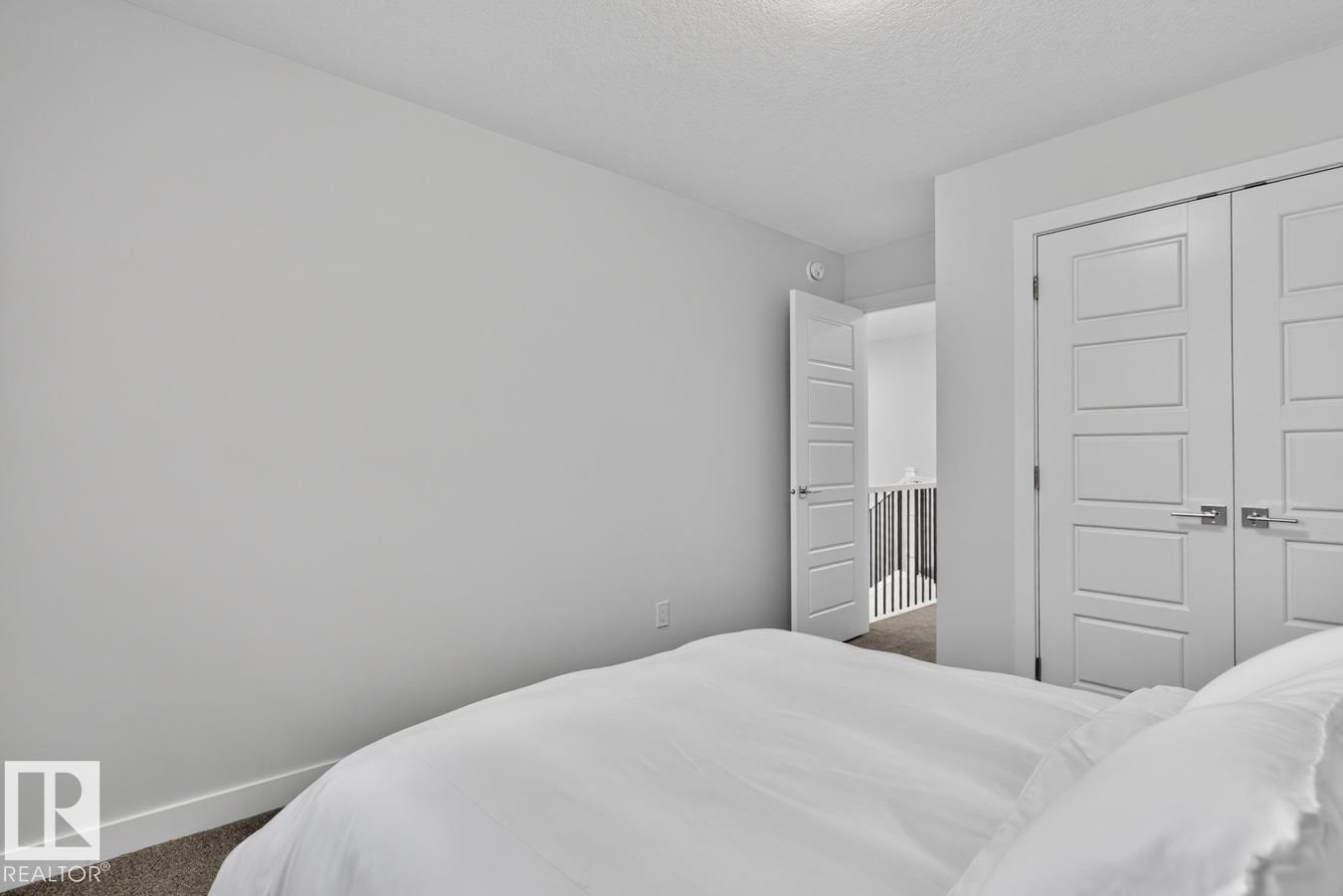 3227 Magpie LI NW