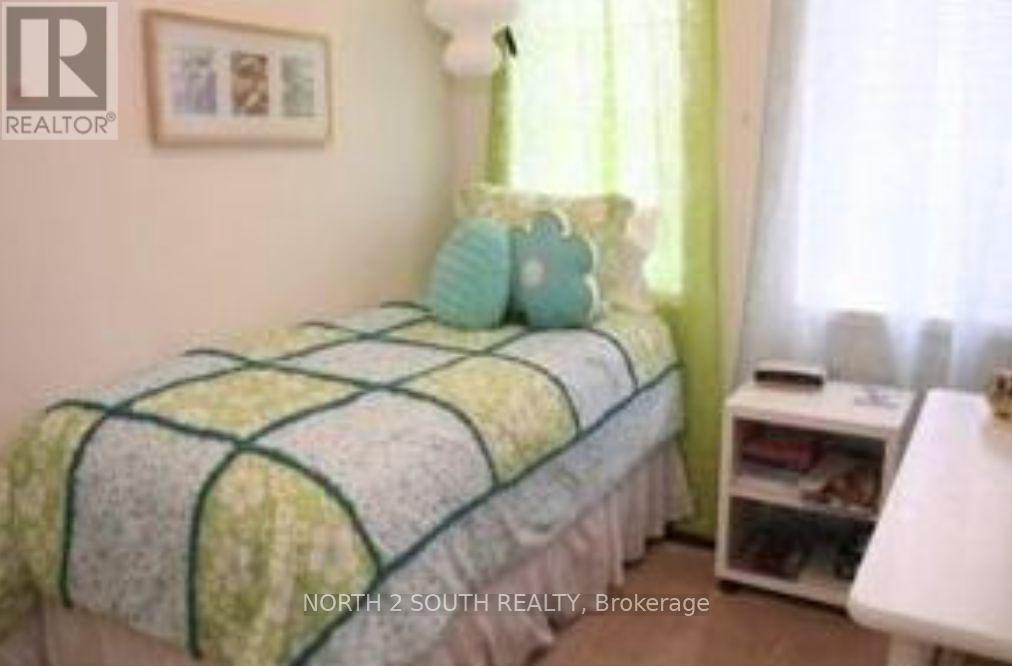 80 Burgon Place, Aurora, Ontario  L4G 7Y2 - Photo 6 - N14099866