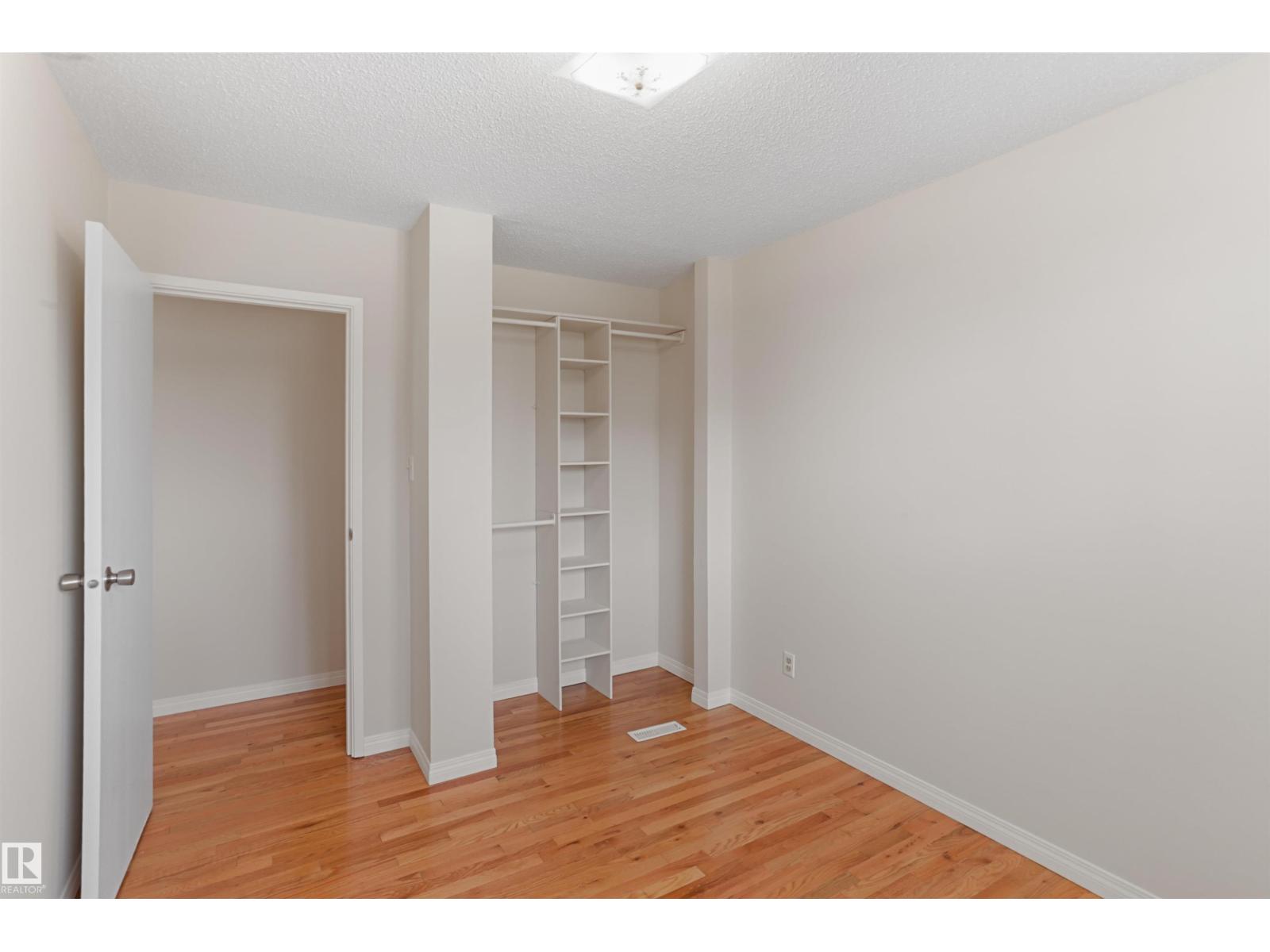 48 PIPESTONE DR