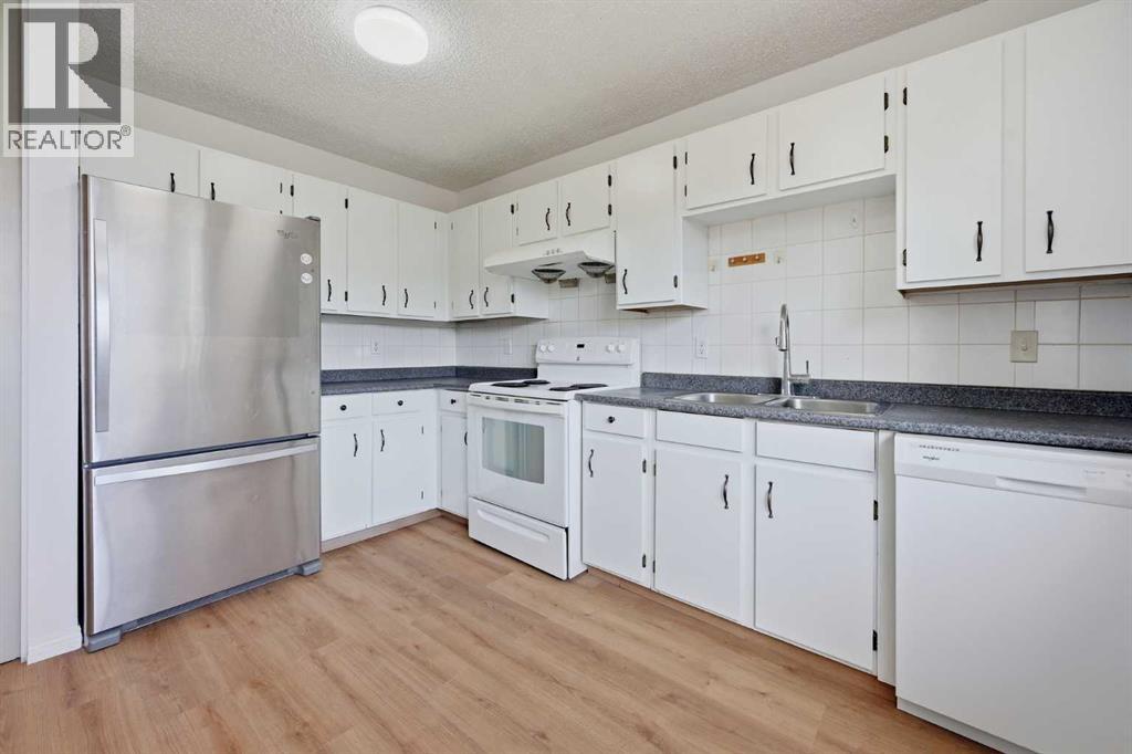 70 Edgeburn Crescent NW