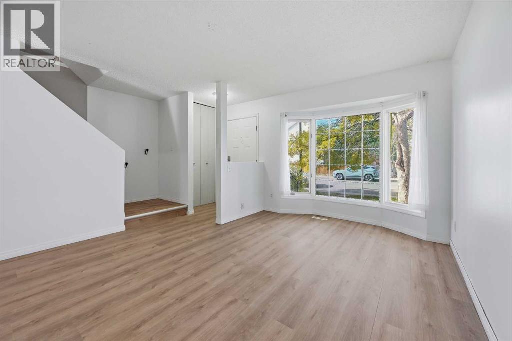 70 Edgeburn Crescent NW