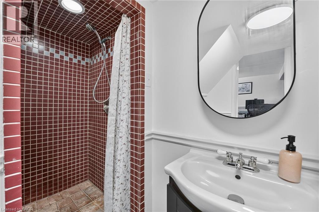 78 Cameron Avenue S, Hamilton, Ontario  L8K 2X2 - Photo 38 - 40872136