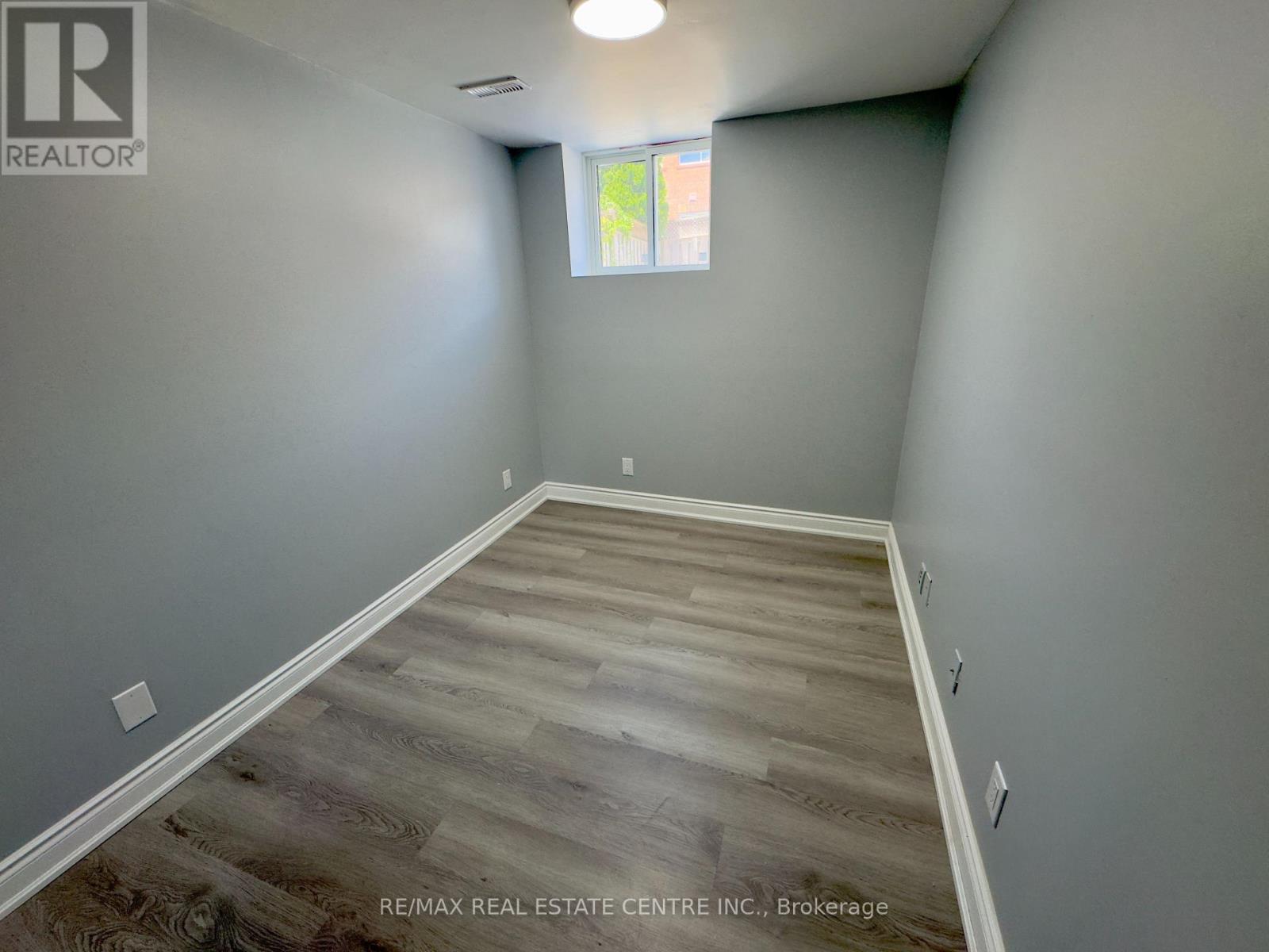 Bsmt. - 5983 Sidmouth Street, Mississauga, Ontario  L5V 2Z5 - Photo 15 - W14099888