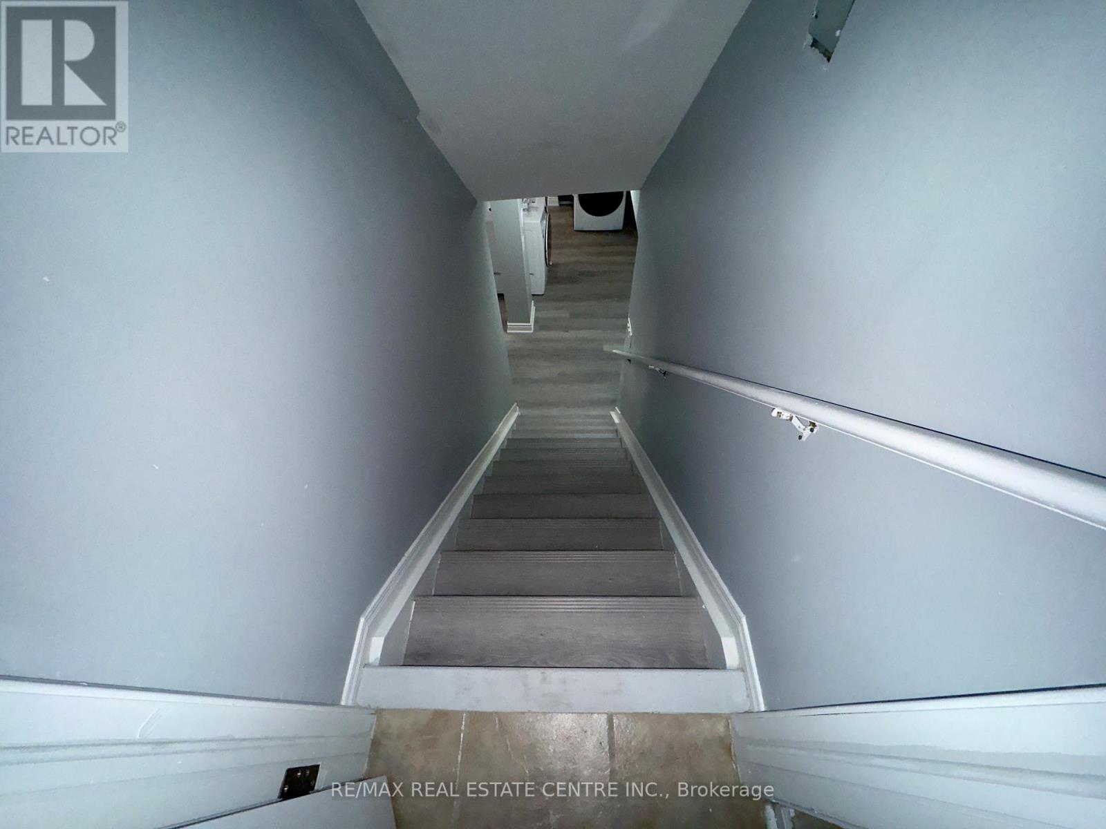 Bsmt. - 5983 Sidmouth Street, Mississauga, Ontario  L5V 2Z5 - Photo 3 - W14099888
