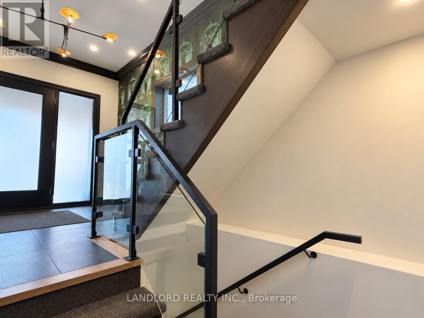4 - 121 Sorauren Avenue, Toronto, Ontario  M6R 2E3 - Photo 22 - W14099934
