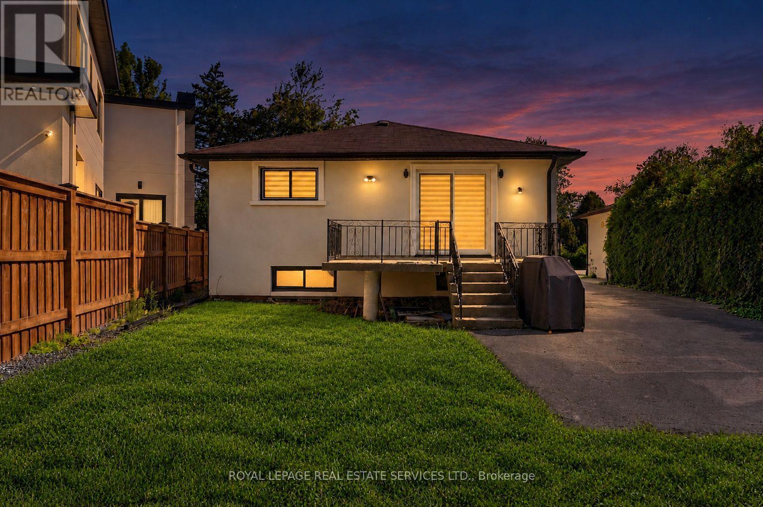 560 Stonecliffe Road, Oakville, Ontario  L6L 4N9 - Photo 31 - W14099982