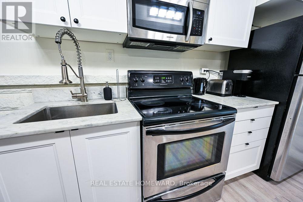 Lower - 145 Boston Avenue, Toronto, Ontario  M4M 2T8 - Photo 10 - E14032760
