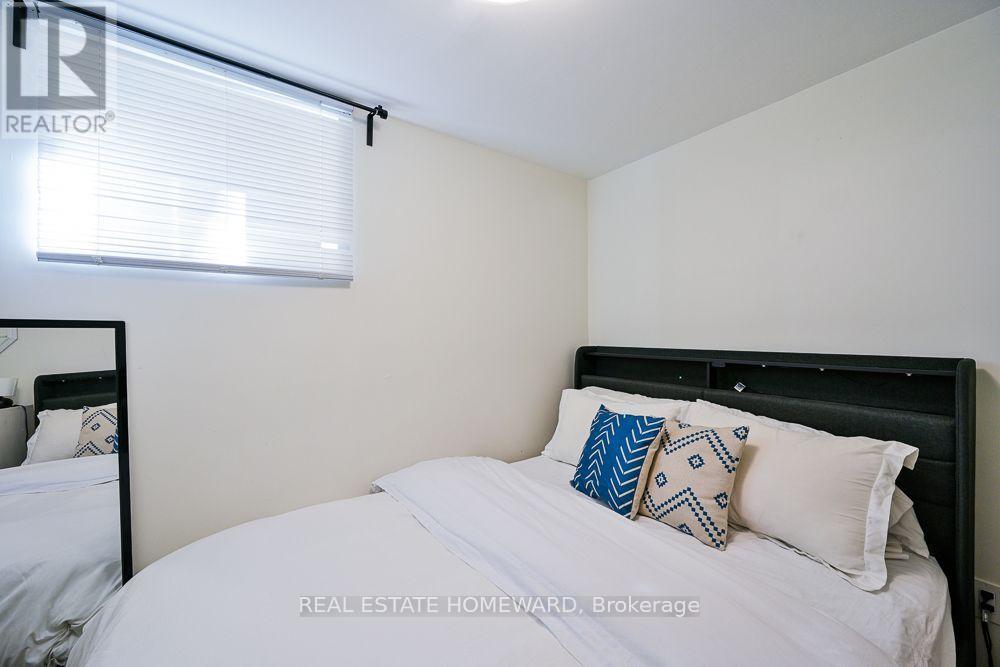 Lower - 145 Boston Avenue, Toronto, Ontario  M4M 2T8 - Photo 18 - E14032760