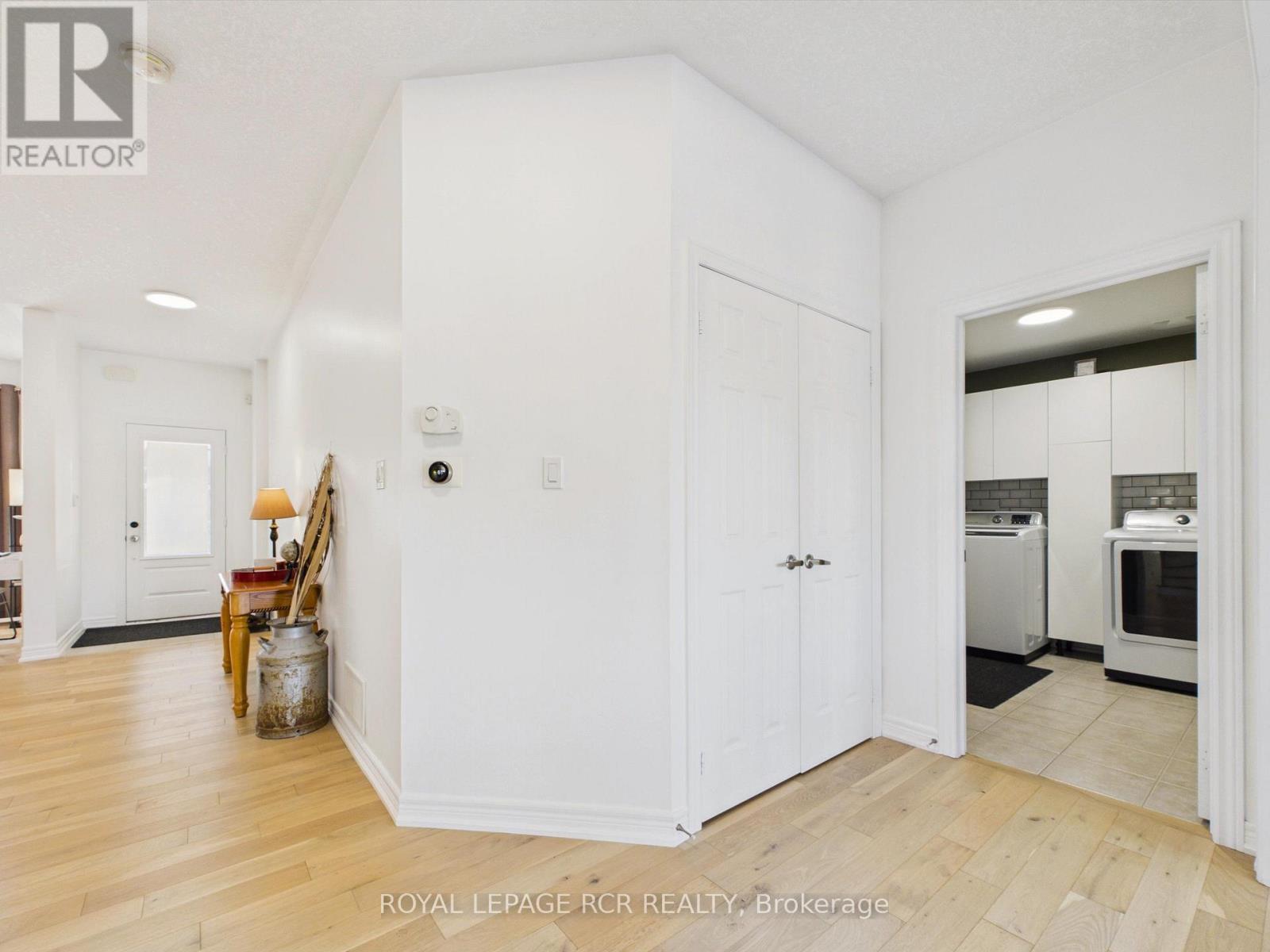 206 Shephard Avenue, New Tecumseth, Ontario  L9R 0K1 - Photo 15 - N14094464