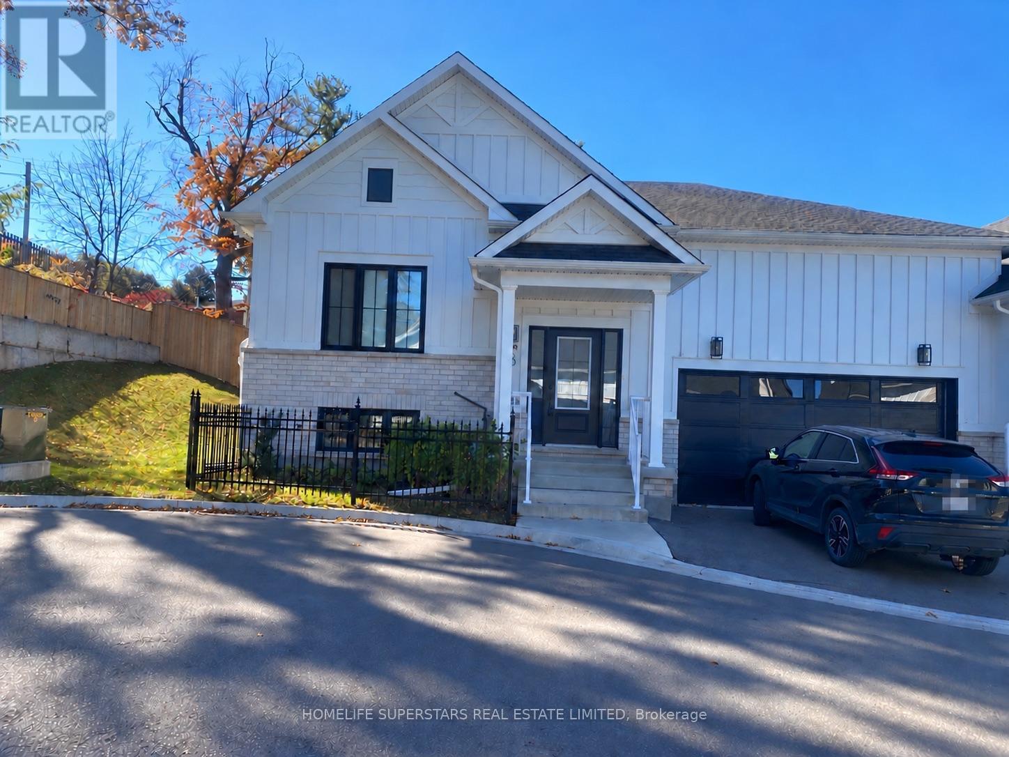 8 SANTA BARBRA LANE, Halton Hills, Ontario