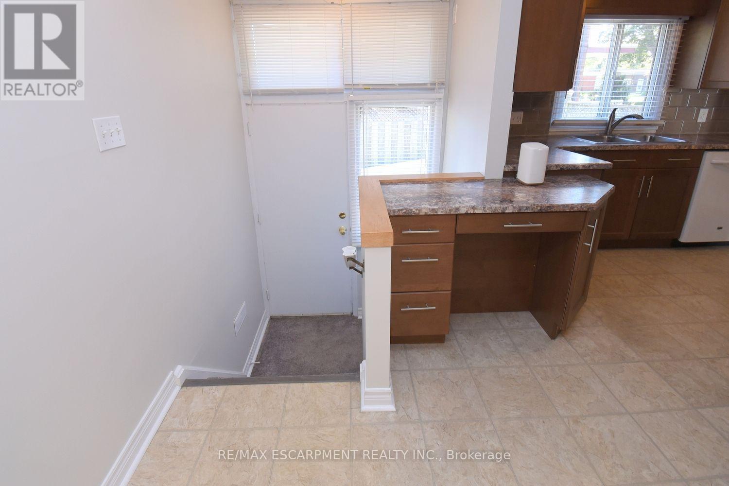 5 Ronaldshay Avenue, Hamilton, Ontario  L9A 3B2 - Photo 30 - X14099930