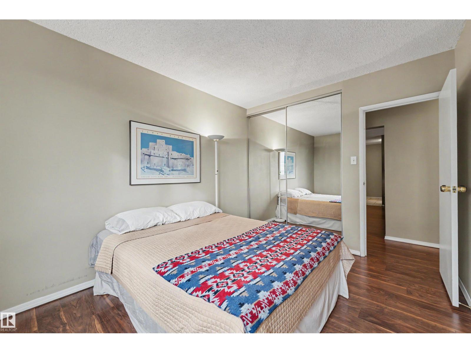 #905 9809 110 ST NW