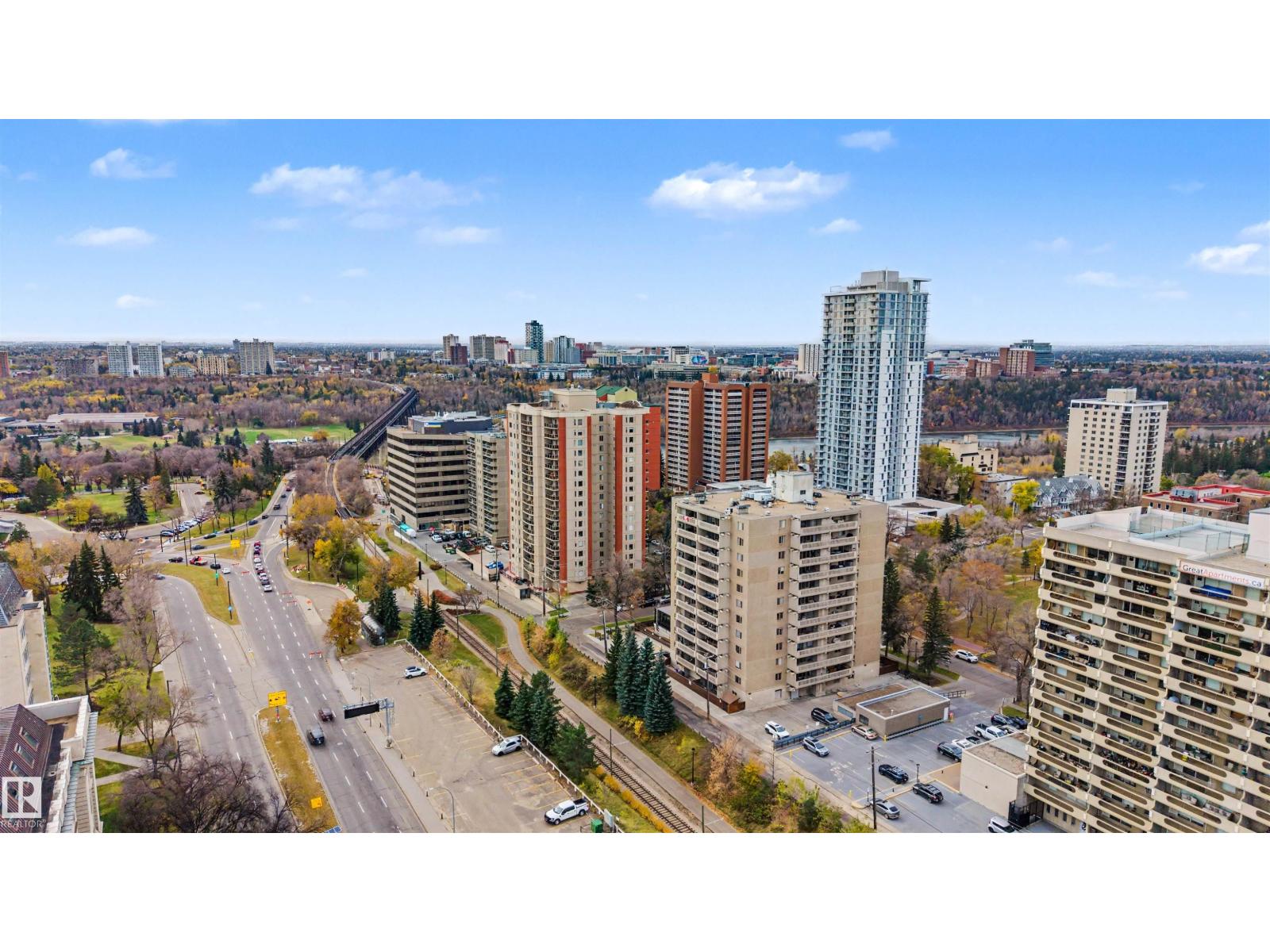 #905 9809 110 ST NW