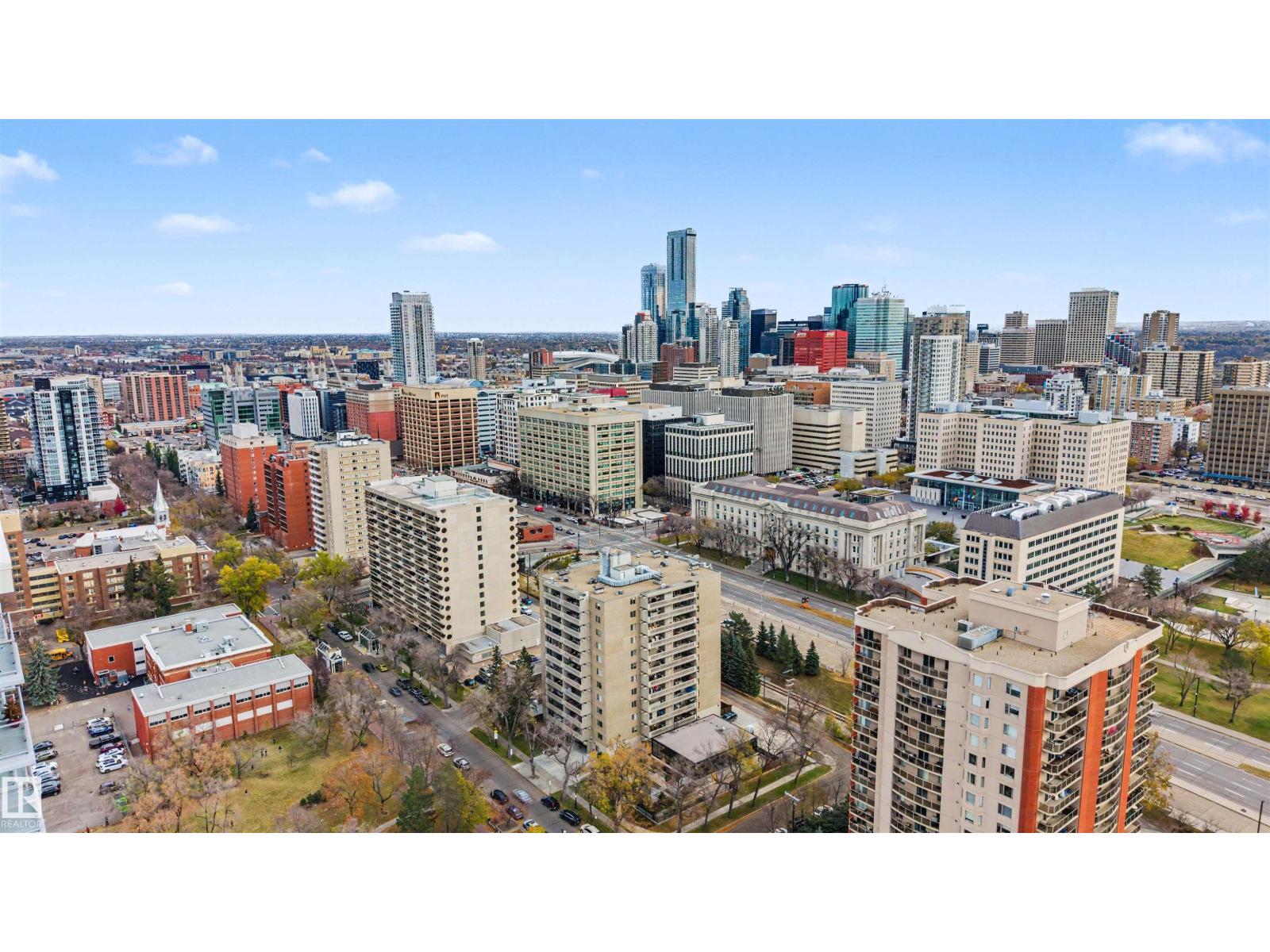 #905 9809 110 ST NW