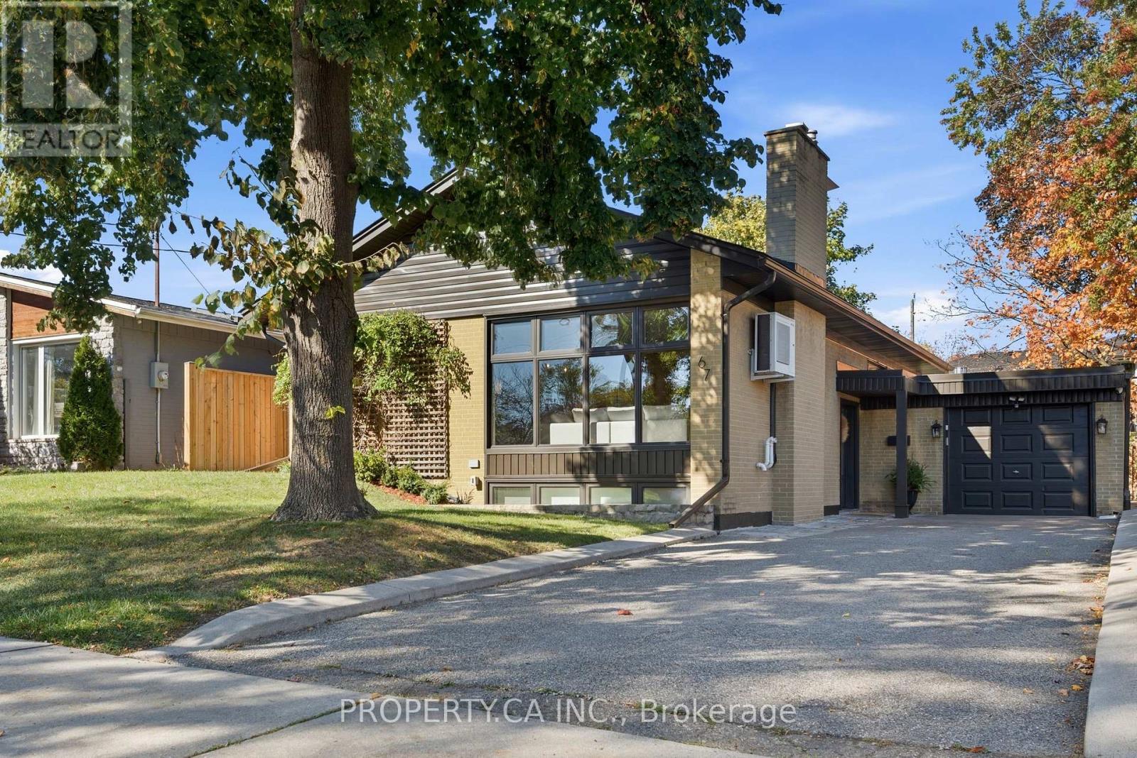 67 ROSSBURN DRIVE, Toronto, Ontario