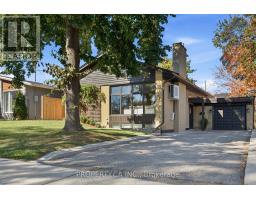 67 ROSSBURN DRIVE, Toronto, Ontario