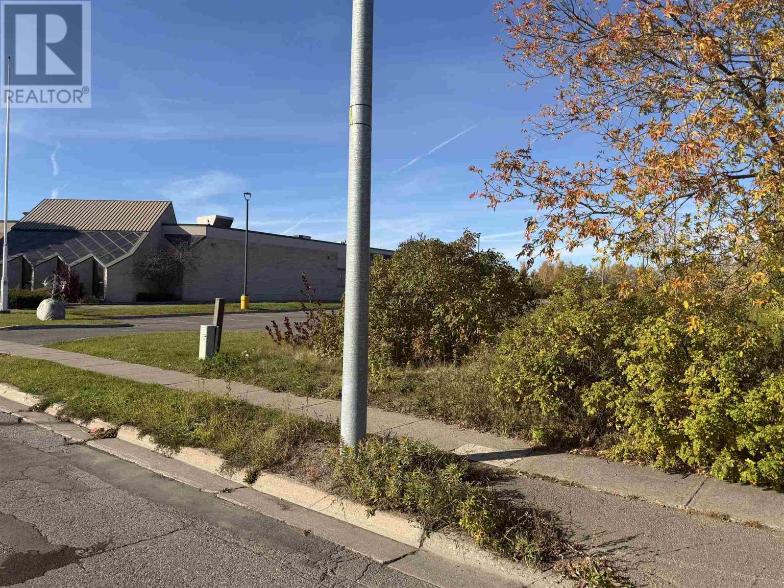 418 Albert St W, Sault Ste. Marie, Ontario P6A 1C3 - Photo 3 - SM262941