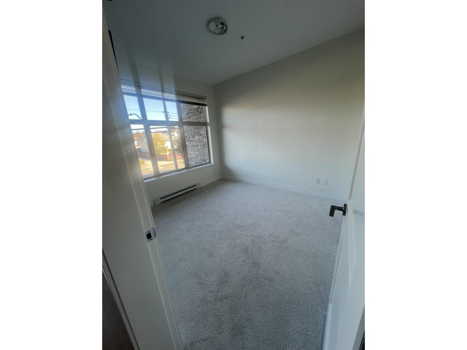 203 14022 North Bluff Road, White Rock, British Columbia  V4B 3C3 - Photo 8 - R3129866