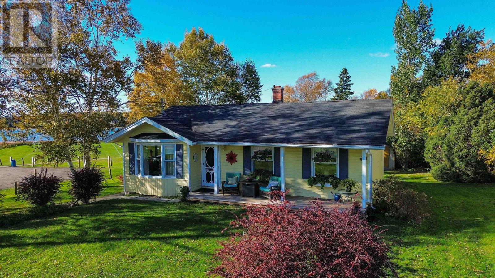 301 North Queen Elizabeth, Charlottetown, Prince Edward Island  C1A 3B4 - Photo 17 - 202626086