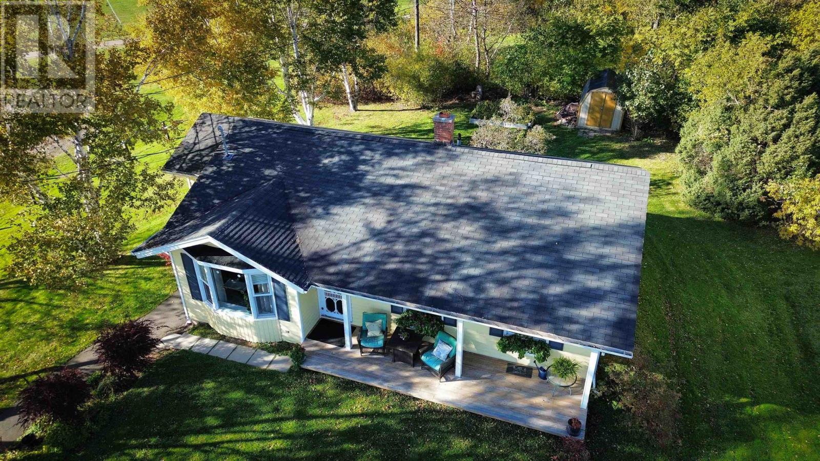 301 North Queen Elizabeth, Charlottetown, Prince Edward Island  C1A 3B4 - Photo 18 - 202626086