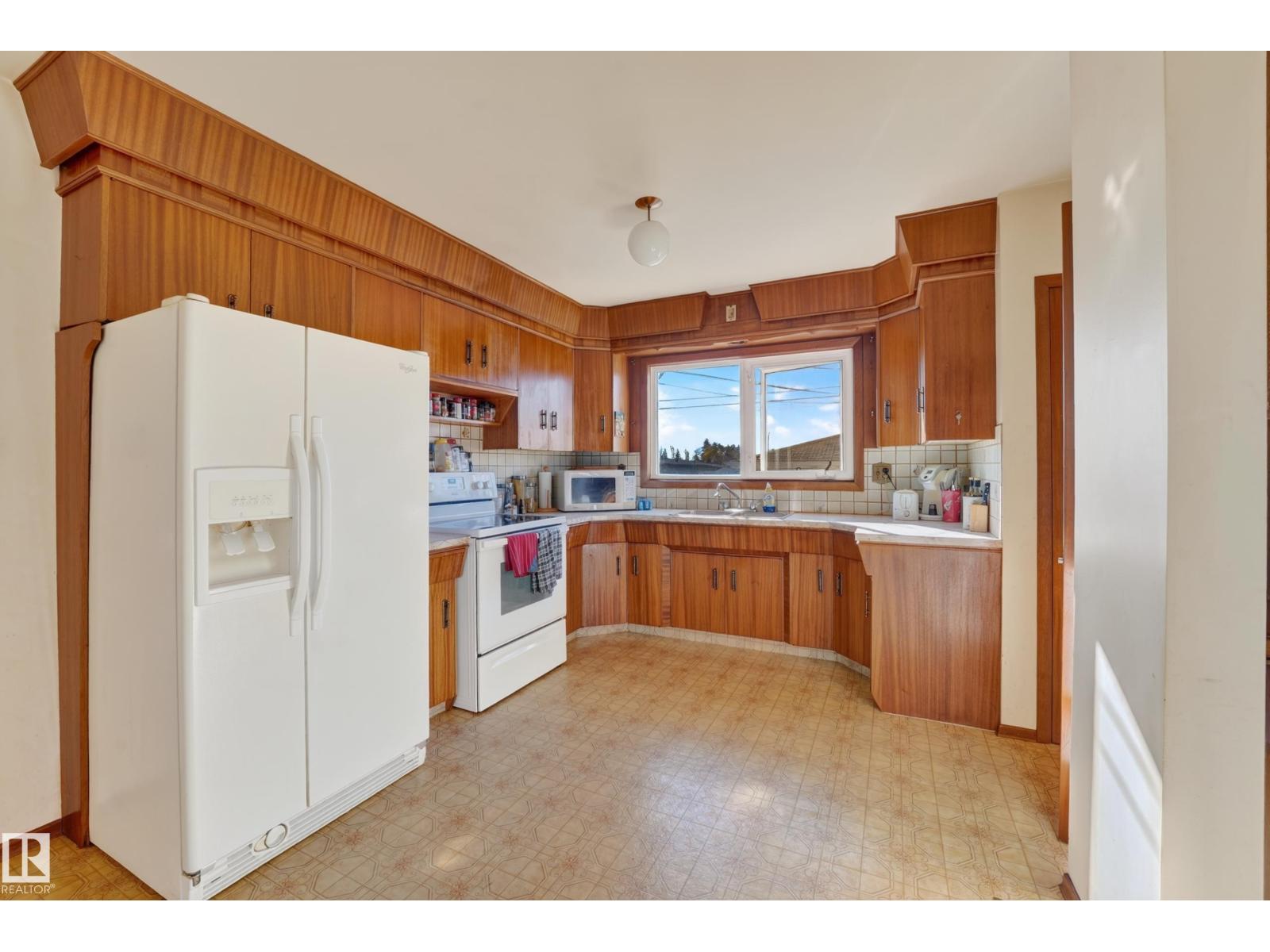7615 135A AV NW