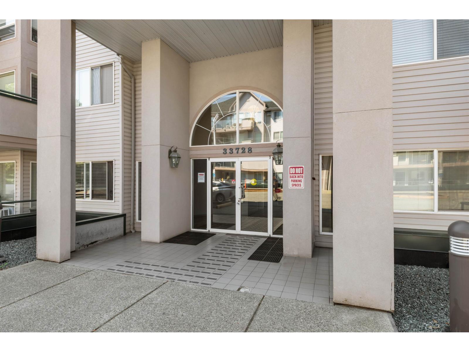 307 33728 King Road, Abbotsford, British Columbia  V2S 8J4 - Photo 3 - R3176753