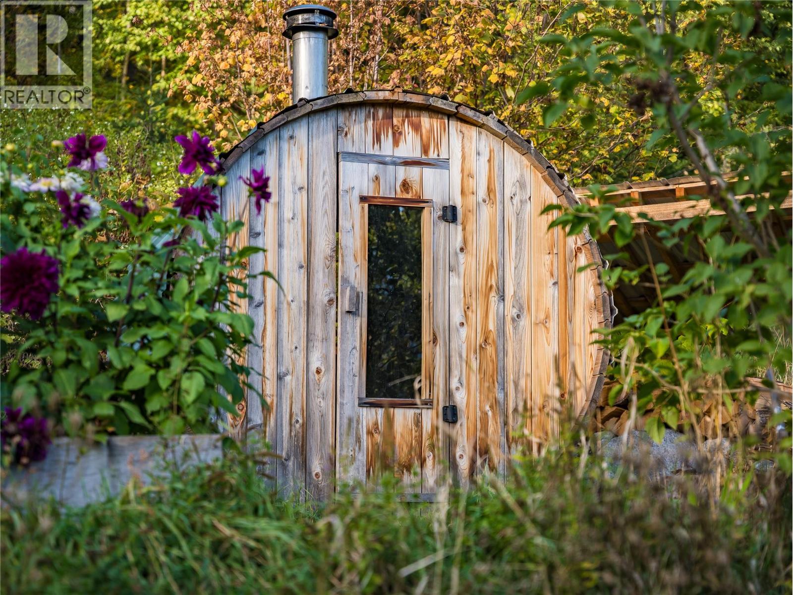 5995 Longbeach Road, Nelson, British Columbia  V1L 6P3 - Photo 70 - 10403828