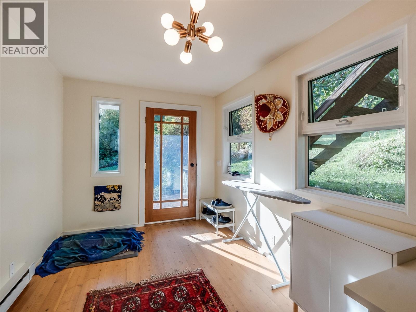 5995 Longbeach Road, Nelson, British Columbia  V1L 6P3 - Photo 40 - 10403828