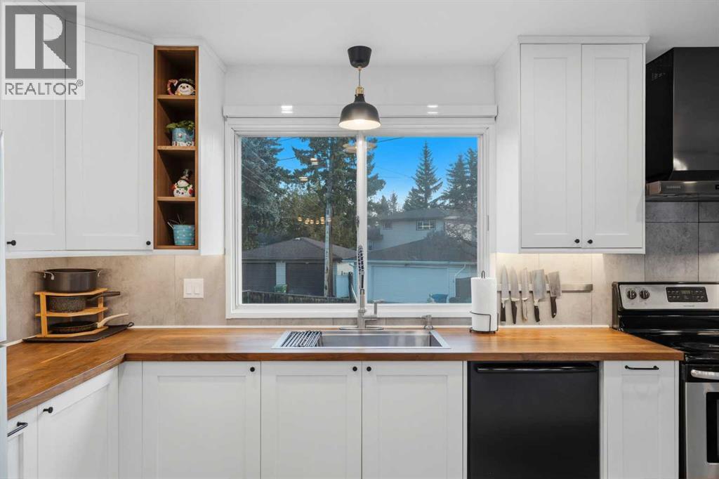 11116 Southdale Road SW, Calgary, Alberta  T2W 0X4 - Photo 8 - A2352772