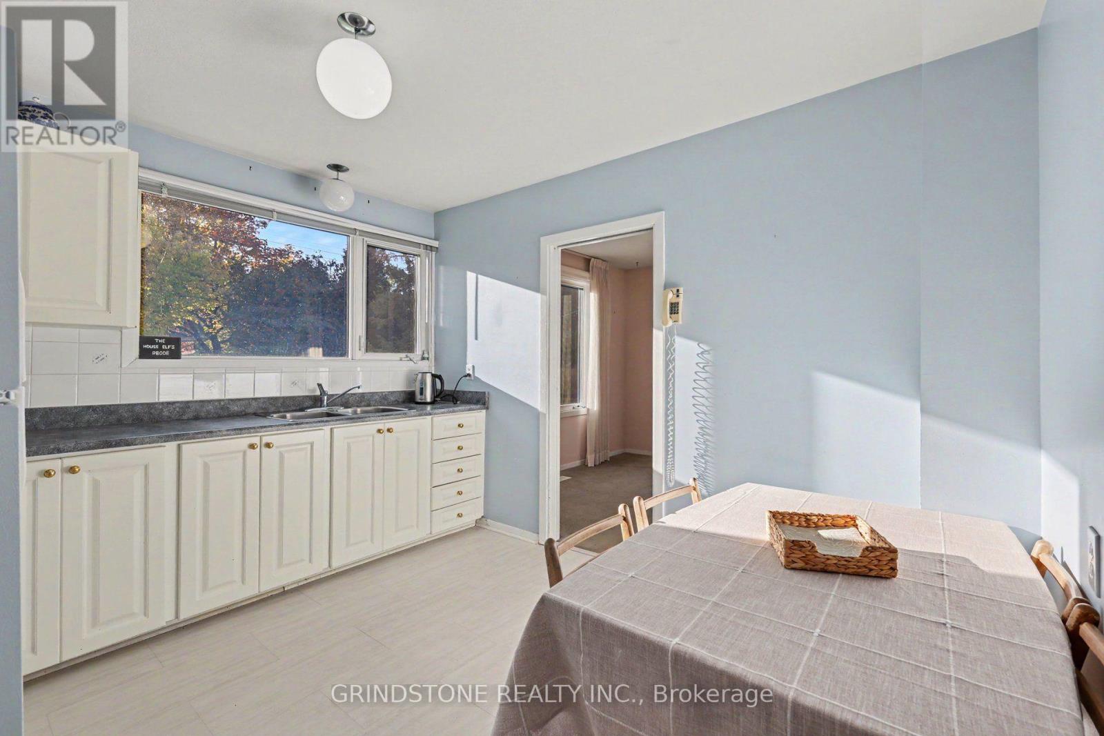 22 Lavina Crescent, Ottawa, Ontario  K2H 7P2 - Photo 10 - X14100028