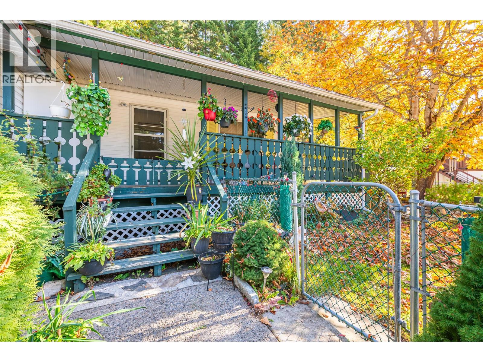 1418 Campbell Avenue, Riondel, British Columbia V0B 2B0 - Photo 7 - 10404030