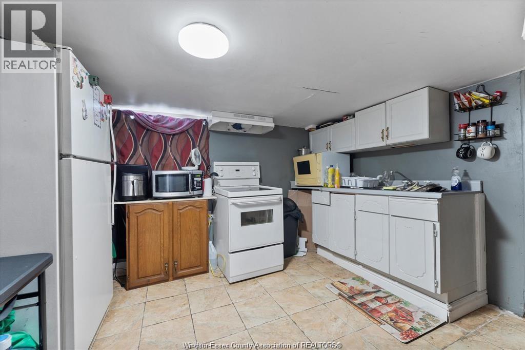 975 Parent, Windsor, Ontario  N9A 2E2 - Photo 27 - 26025817