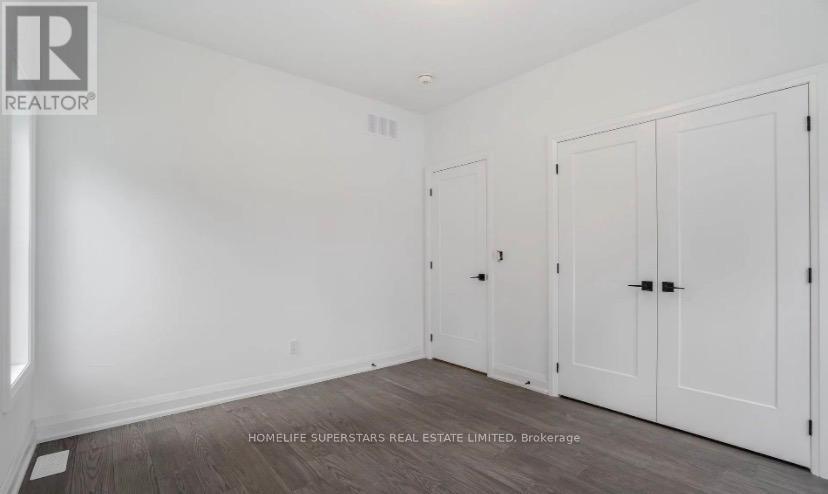 8 Santa Barbra Lane, Halton Hills, Ontario  L7G 0P7 - Photo 19 - W14090462