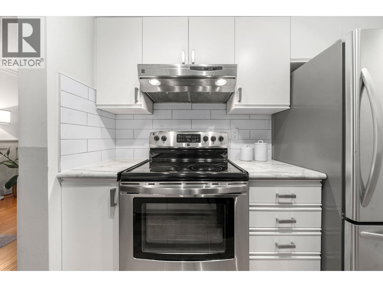 201 101 E 29th Street, North Vancouver, British Columbia  V7N 1C5 - Photo 14 - R3177104