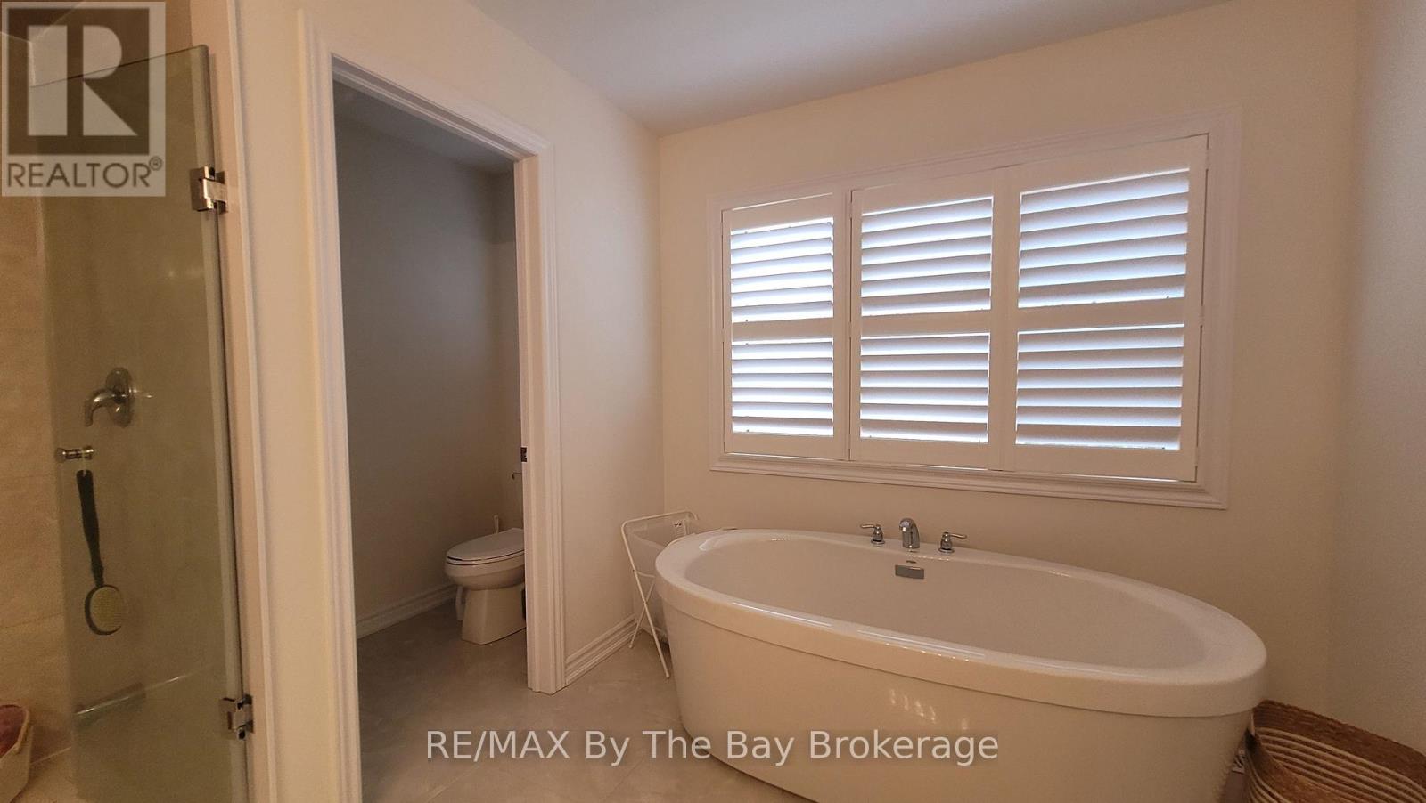32 Rosanne Circle, Wasaga Beach, Ontario  L9Z 0N3 - Photo 20 - S14100044